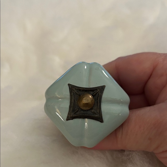 Assorted Decorative Porcelain Knobs Set - Picture 5 of 7